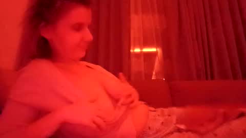 Iveta online show from 10/30/25, 12:23