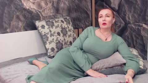 IrennaSplash online show from 12/01/25, 01:54