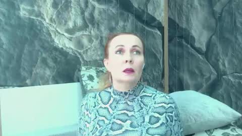 IrennaSplash online show from 02/09/26, 03:21