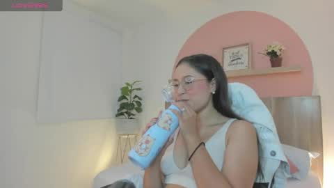 I V E T T E online show from 04/15/26, 07:43