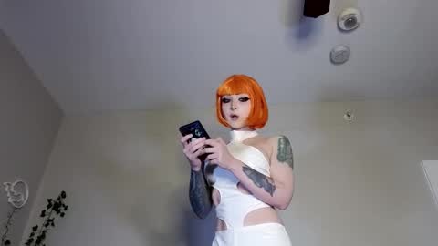 Ivey and James online show from 02/11/26, 09:09