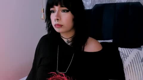 Snapshot of ivi_jones_ chatting on 05/02/26, 06:13 Ivi jones online show from 05/02/26, 06:13