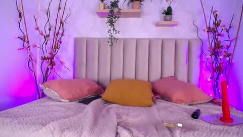 Ivone Adams online show from 02/01/25, 10:26