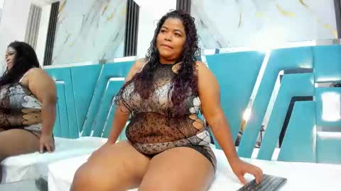 Snapshot of ivonne_brownn chatting on 02/24/26, 12:25 Ivonny online show from 02/24/26, 12:25