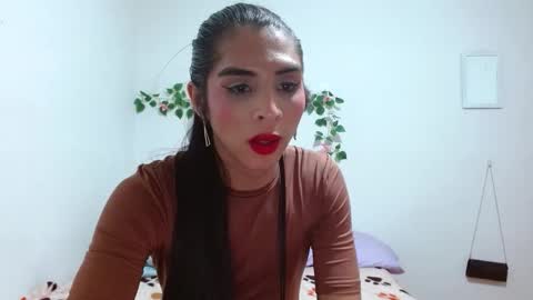 ivonne online show from 02/16/26, 01:02