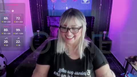 Snapshot of ivonnee17_ chatting on 07/16/26, 12:05 Ivonne online show from 07/16/26, 12:05