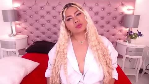 IvonnyBon online show from 02/03/26, 03:48