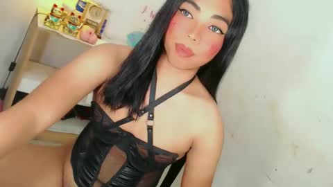 Snapshot of ivory_delight chatting on 09/14/25, 01:54 ivory_delight online show from 09/14/25, 01:54