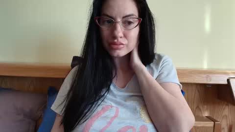 Snapshot of ivoryorchid chatting on 09/20/25, 02:51 Ivory online show from 09/20/25, 02:51