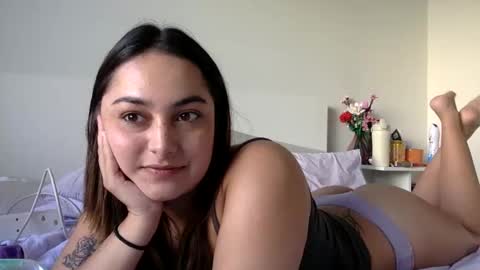 Snapshot of ivoryreed chatting on 01/14/25, 08:31 ivoryreed online show from 01/14/25, 08:31