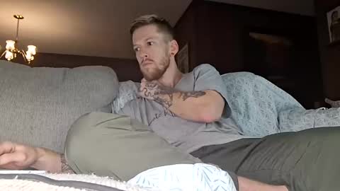 Snapshot of ivoryshaft2408 chatting on 09/28/25, 03:34 ivoryshaft2408 online show from 09/28/25, 03:34