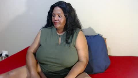 IVORYTITS48 online show from 06/19/26, 07:17
