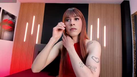 Snapshot of ivvy_rousse chatting on 04/24/26, 01:46 ivi rosse online show from 04/24/26, 01:46