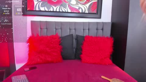 Snapshot of ivvy_rousse chatting on 05/05/26, 01:41 ivi rosse online show from 05/05/26, 01:41