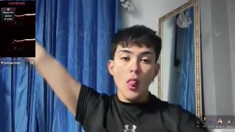 Snapshot of ivy_0000 chatting on 12/21/25, 04:41 ivy online show from 12/21/25, 04:41