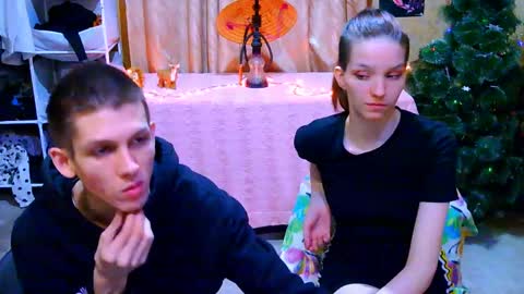 Ivy and Lester online show from 12/07/24, 08:16