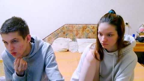 Ivy and Lester online show from 02/26/25, 06:21