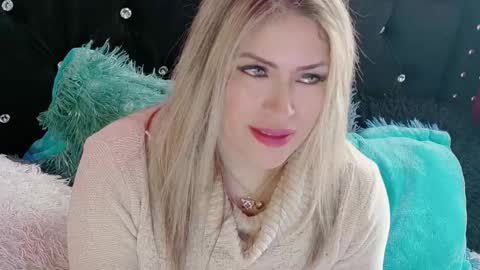 Diana Rojas  online show from 12/15/25, 05:50