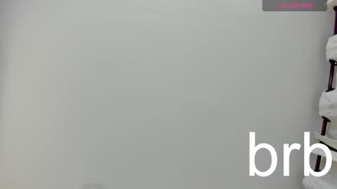 Ivy and Molly online show from 12/04/24, 03:21