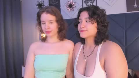 Ivy and Molly online show from 01/21/25, 11:56