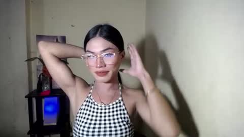 Snapshot of ivy_moorexoxo chatting on 07/12/26, 05:15 Ivy online show from 07/12/26, 05:15