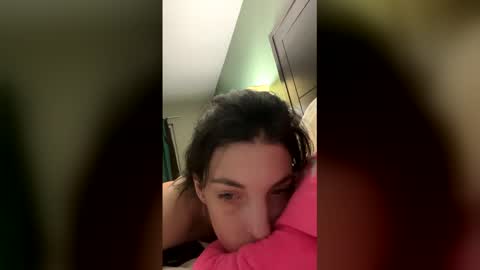 Snapshot of ivy_rose90 chatting on 03/11/26, 05:24 ivy_rose90 online show from 03/11/26, 05:24
