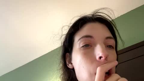 Snapshot of ivy_rose90 chatting on 05/31/26, 06:42 ivy_rose90 online show from 05/31/26, 06:42