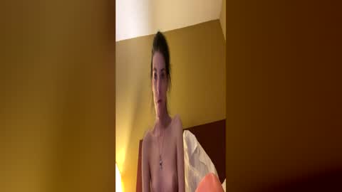Snapshot of ivy_rose90 chatting on 06/03/26, 02:36 ivy_rose90 online show from 06/03/26, 02:36