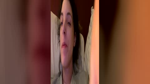 Snapshot of ivy_rose90 chatting on 06/08/26, 02:12 ivy_rose90 online show from 06/08/26, 02:12