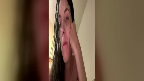 Snapshot of ivy_rose90 chatting on 06/14/26, 02:35 ivy_rose90 online show from 06/14/26, 02:35