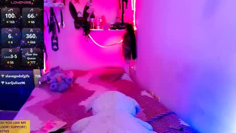 You can find more of me here  online show from 02/27/25, 06:42