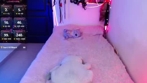Snapshot of ivy_rosse chatting on 04/17/26, 04:43 You can find more of me here online show from 04/17/26, 04:43