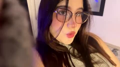 I V Y online show from 07/22/26, 01:52