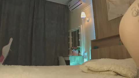 Ivy online show from 03/02/25, 05:58