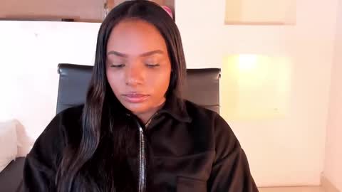 i v y  b l i s s online show from 01/05/25, 12:21