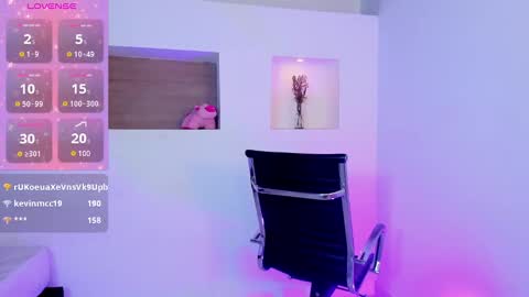 i v y  b l i s s online show from 03/04/25, 06:18