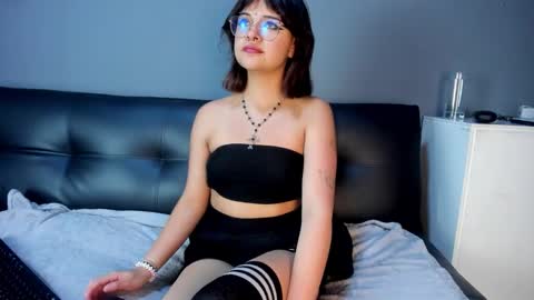 Snapshot of ivyghoot chatting on 02/03/26, 07:19 IVY GOTH online show from 02/03/26, 07:19