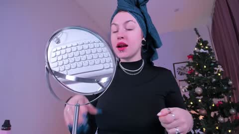 IVY - Follow me 3 online show from 01/05/25, 06:35