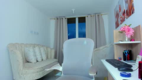 Adriana Independent Model online show from 02/03/26, 11:15