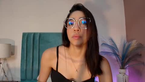 IvyJhonss online show from 11/05/25, 11:54