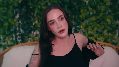 Snapshot of ivyjonson chatting on 11/20/25, 05:45 Miss Ivy online show from 11/20/25, 05:45