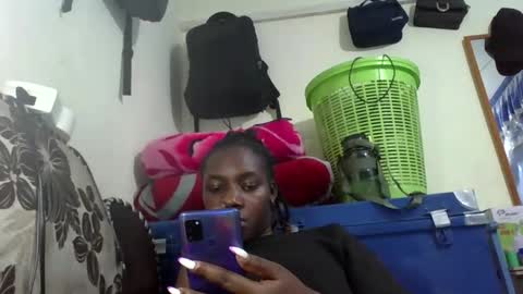 ivyk_ online show from 04/01/26, 06:38