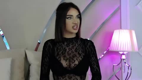 Ivy online show from 04/18/26, 07:07