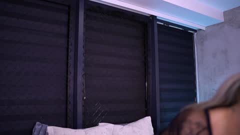 IvyRowa online show from 01/23/25, 10:33