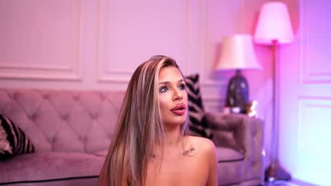 IvyRowa online show from 02/08/25, 10:08