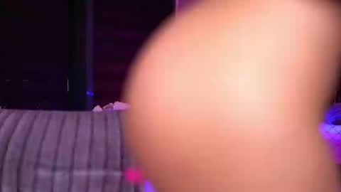 IvyRowa online show from 02/14/25, 07:33