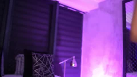 IvyRowa online show from 09/28/25, 06:02