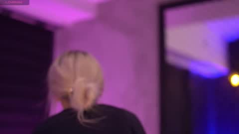 IvyRowa online show from 10/29/25, 05:47