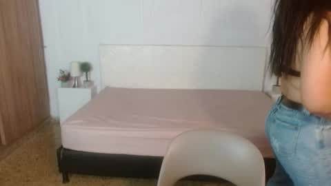 ivyshine7 online show from 12/22/25, 07:00