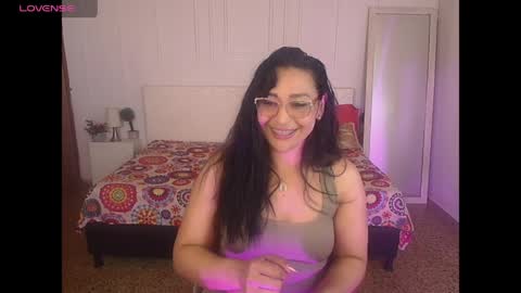 Snapshot of ivyshine7 chatting on 04/21/26, 07:39 ivyshine7 online show from 04/21/26, 07:39